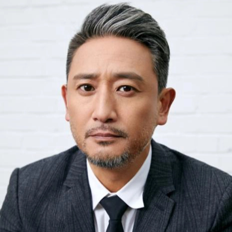 王伟华