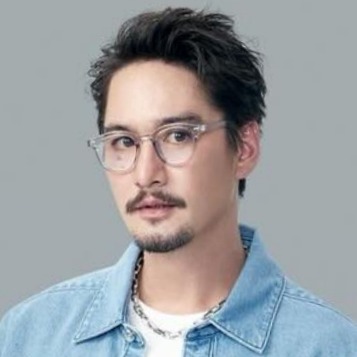 阿南达·爱华灵咸