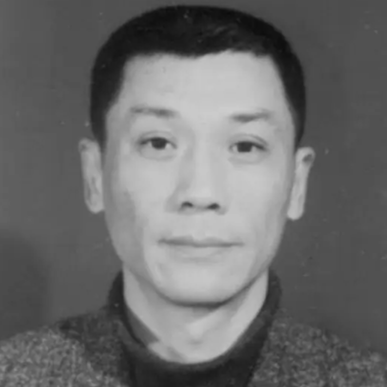董会平