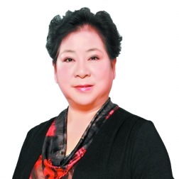李小嘉
