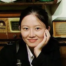 黄佳