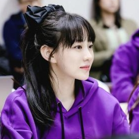 邓婕