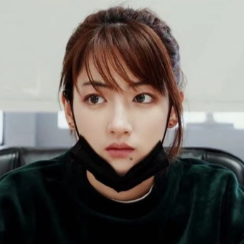 童靓妮