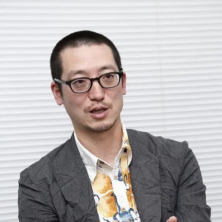 岸本卓