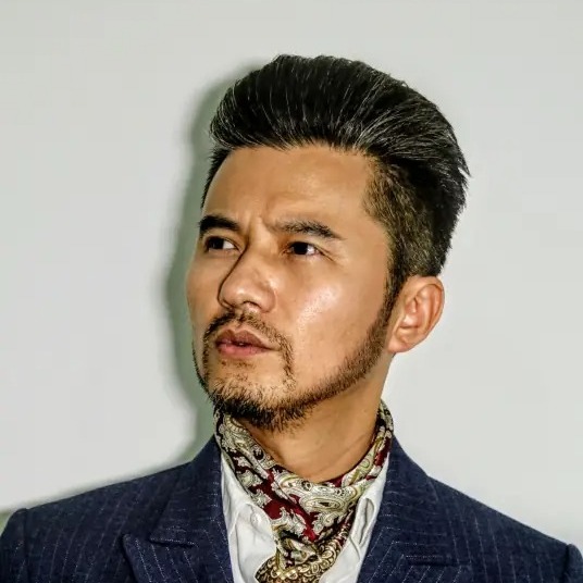 李雄