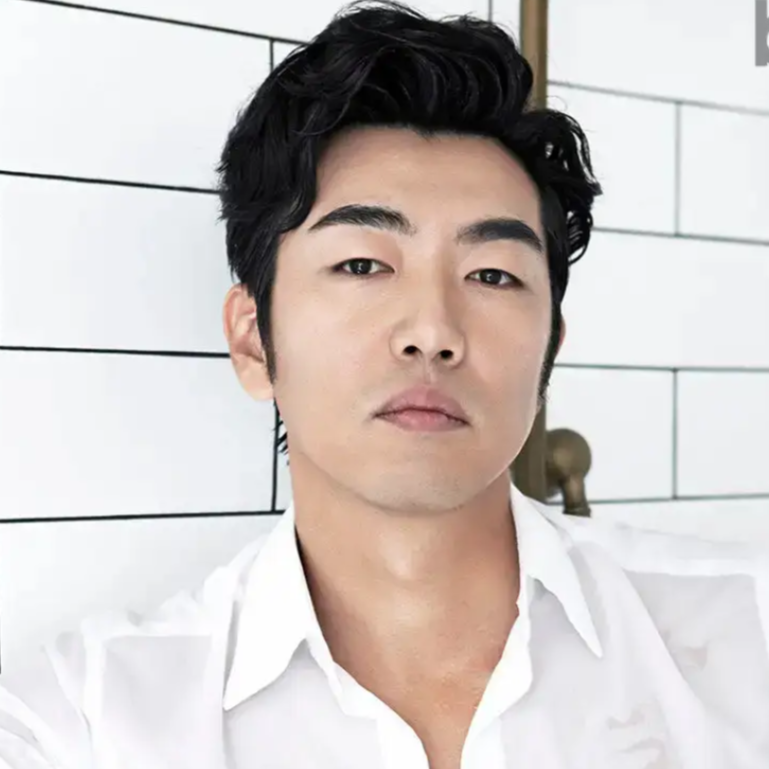 Lee Jong Hyuk