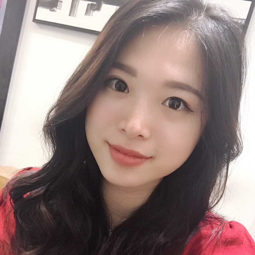 施雅雅