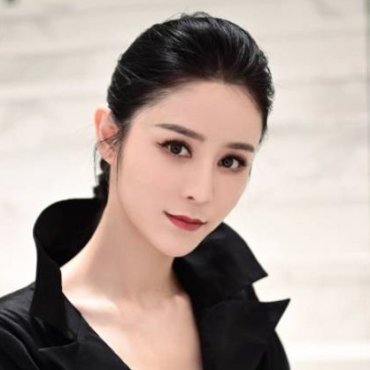 张馨月